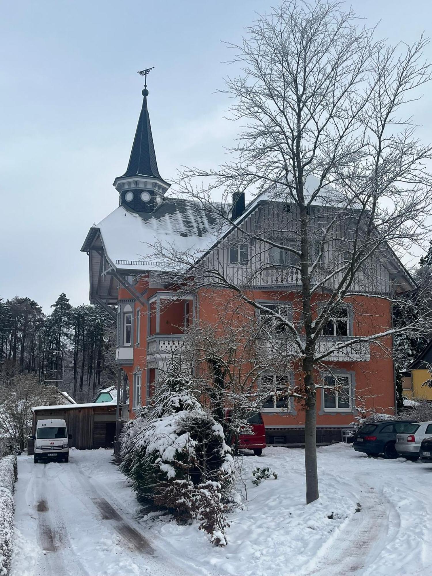 Moderne Ferienwohnung In Alter Villa Georgenthal  Екстериор снимка